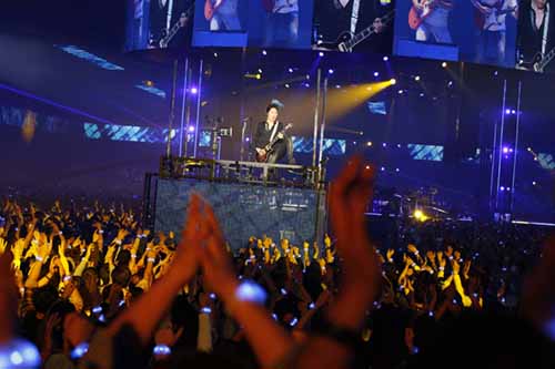 12.23男性限定LIVE】「Talking F.M.」チケット先行受付決定!! | 福山